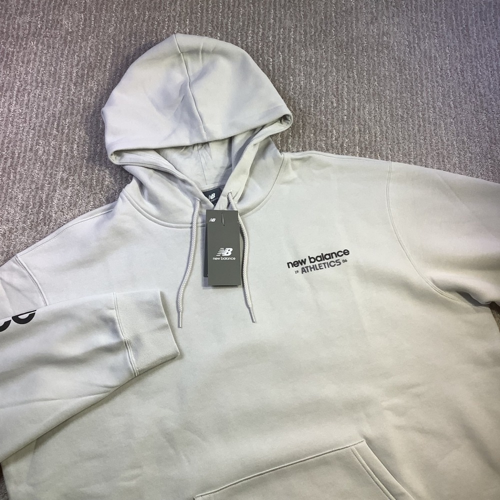 New Balance Graphic OH Fleece Hoodie Light Grey Relaxed Mens Size 2XL NWT